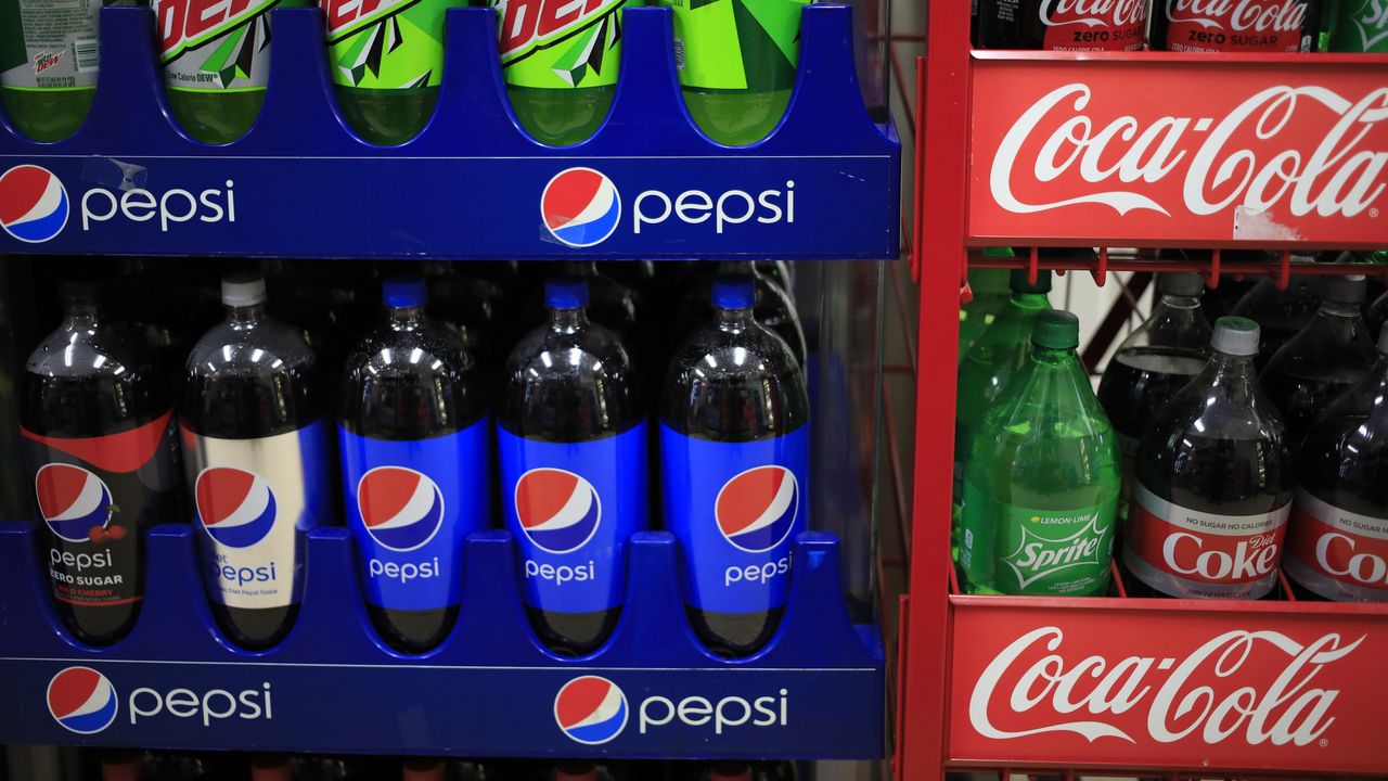 Pepsi, Coke soda pricing targeted in new federal probe