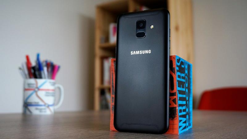 Samsung Galaxy A6 review - Key features